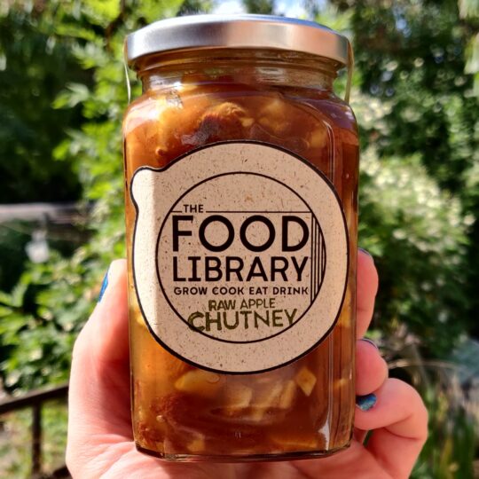 Raw Apple Chutney